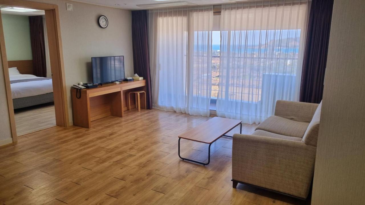 Hi Jeju Hotel Ngoại thất bức ảnh